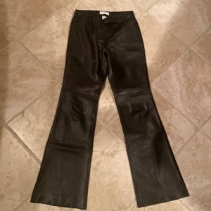 HUGO BUSCATI leather pants with zipper front. Black leather size 4